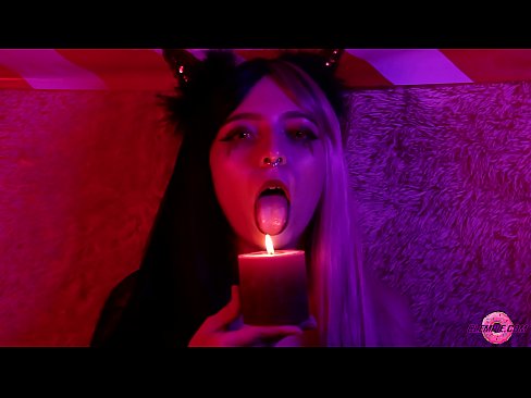 ❤️ Ástríðufullt blowjob frá Sexy Succubus með munnfyllingu ❌ Klámmyndband hjá okkur ☑
